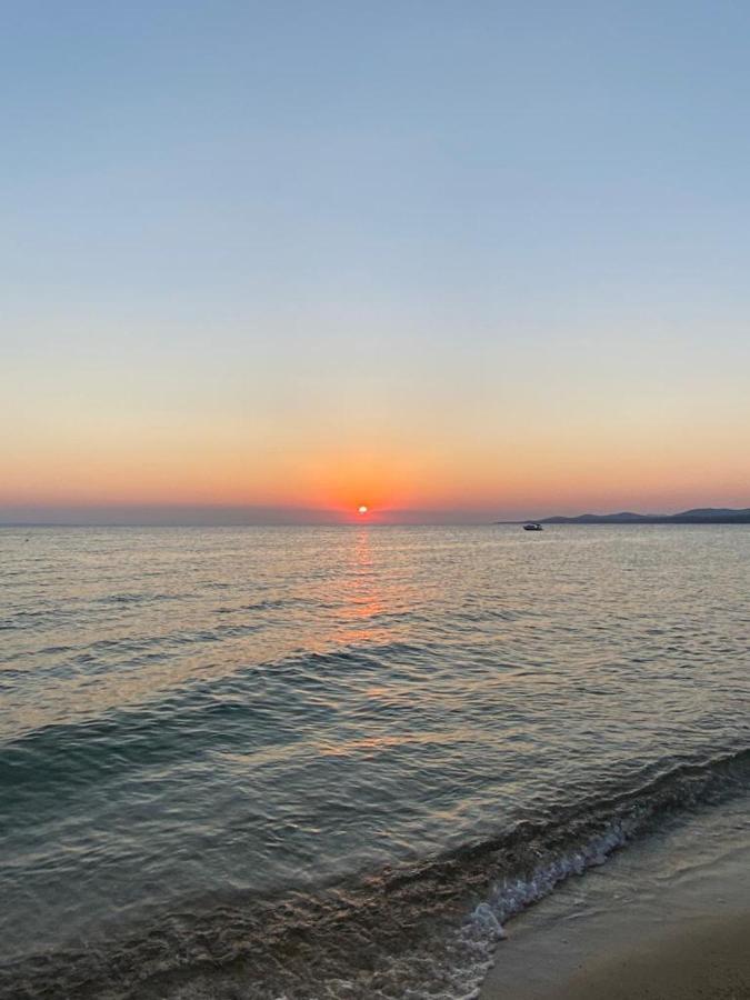 Lili Houses In Nikiti 350M From The Beach ภายนอก รูปภาพ